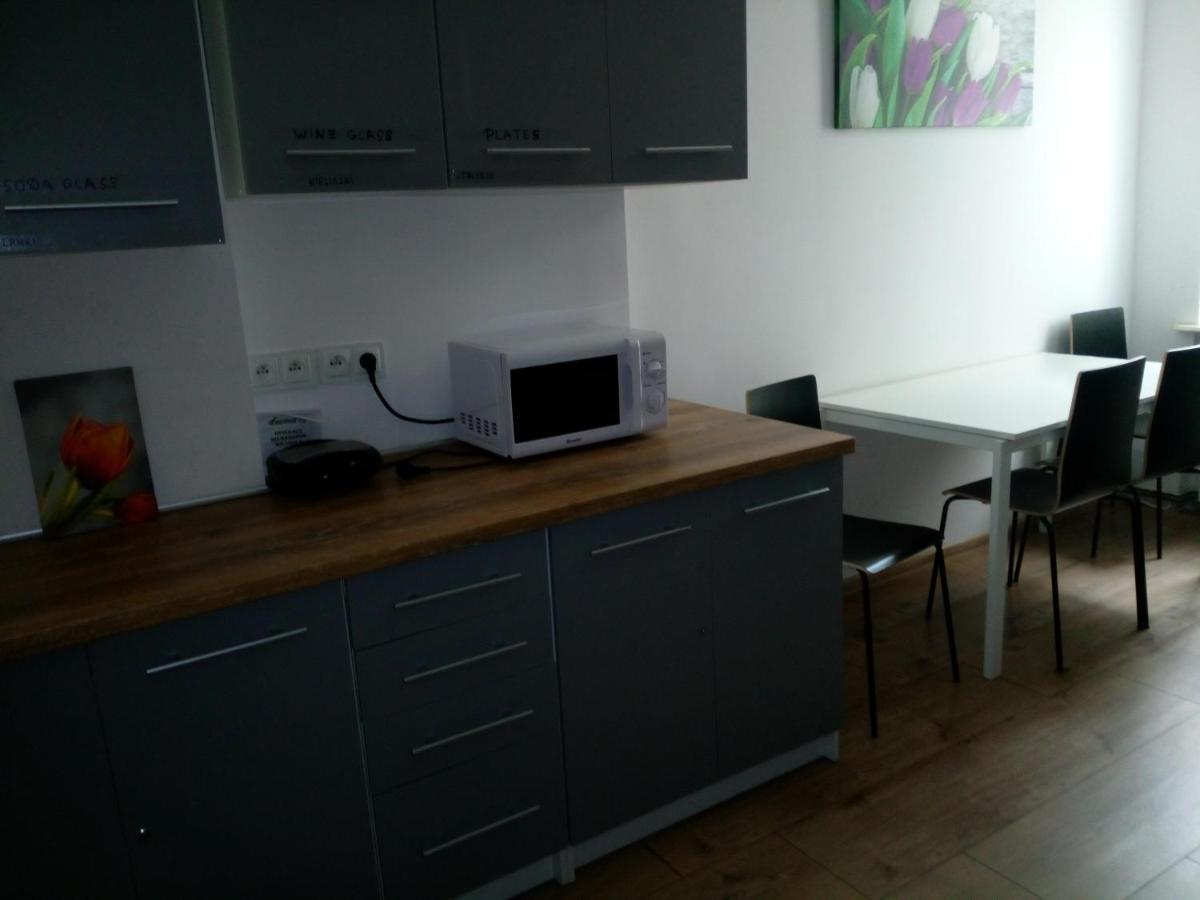 Hostel Tulip - Pokoj Nr 8 Ze Wspolna Lazienka I Kuchnia Щецин Екстер'єр фото