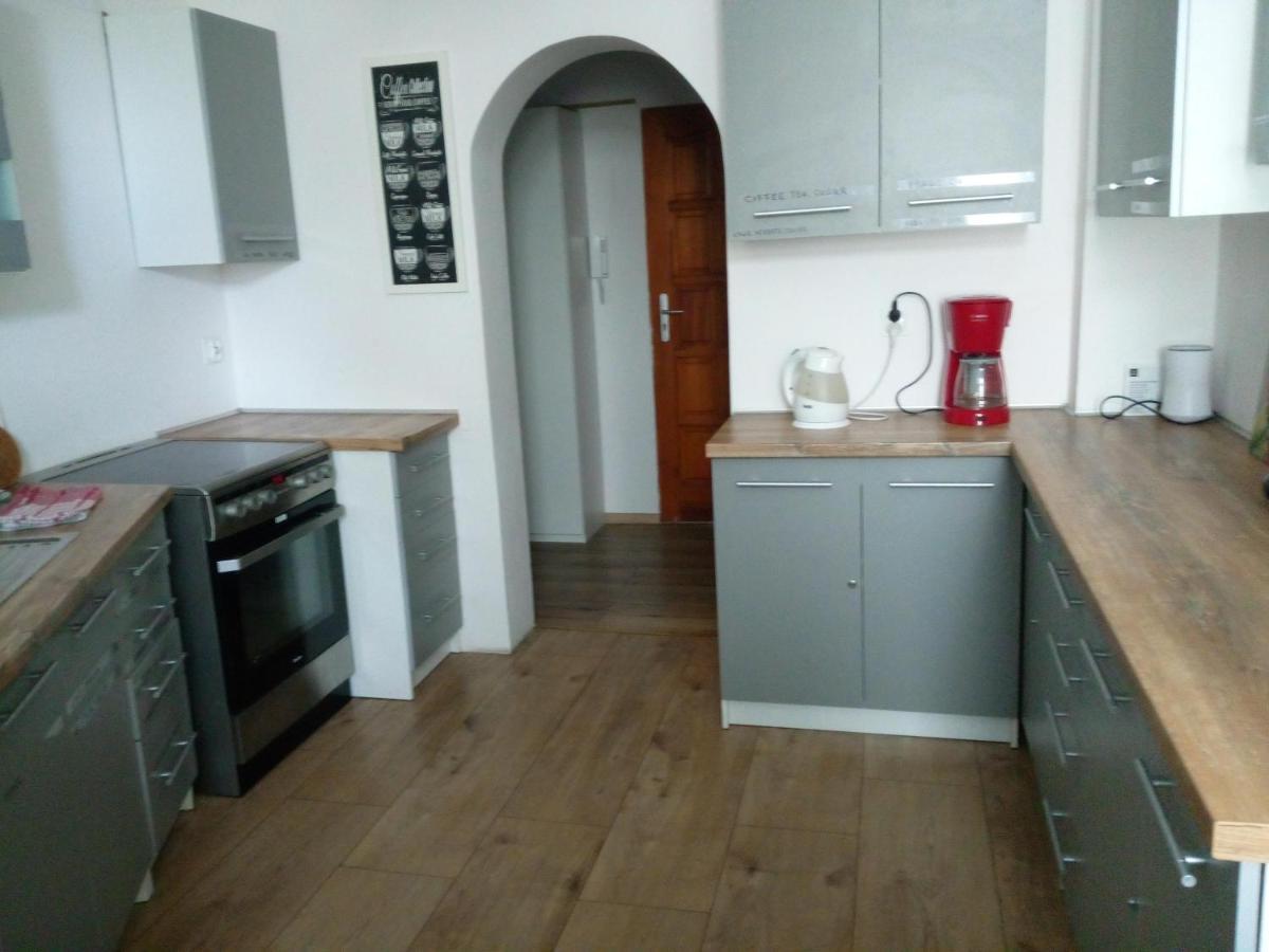 Hostel Tulip - Pokoj Nr 8 Ze Wspolna Lazienka I Kuchnia Щецин Екстер'єр фото
